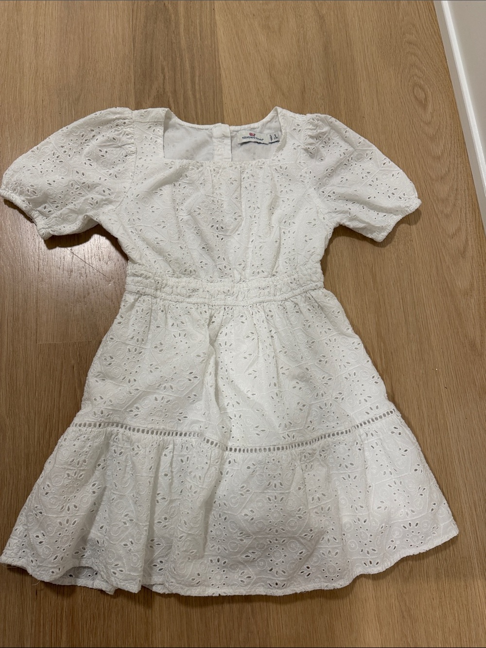 Vineyard Vines White Eyelet Puff Sleeve Dress